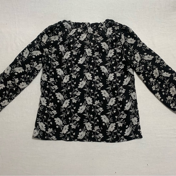 Business Blouse! - Picture 4 of 8